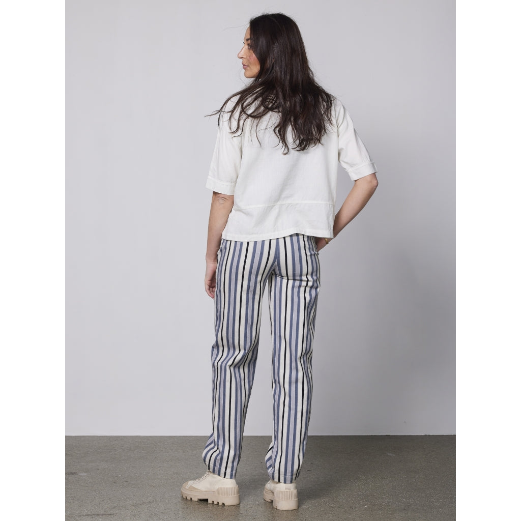 NÜ, Yui Blouse S/S