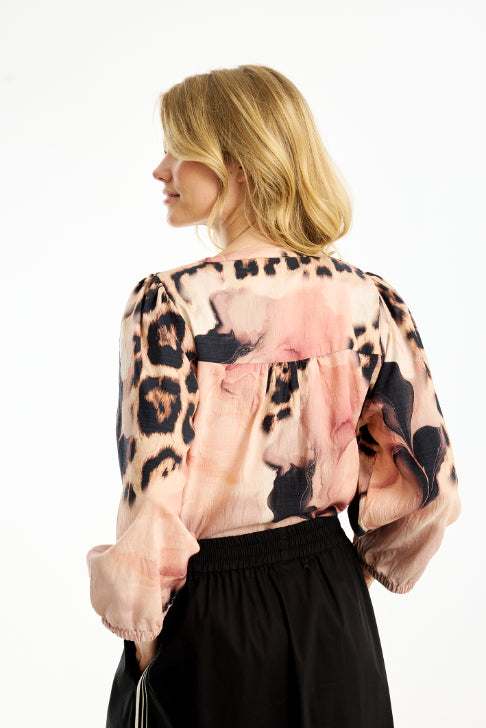 In Front, Laila Blouse