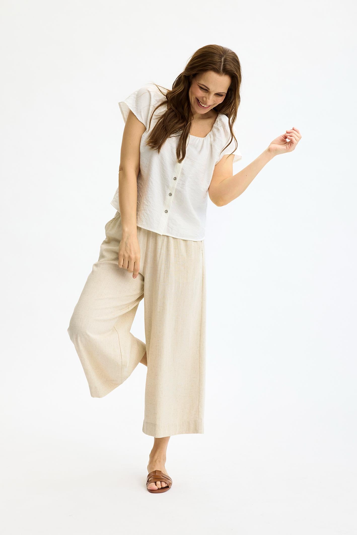 In Front, Juliane Bluse