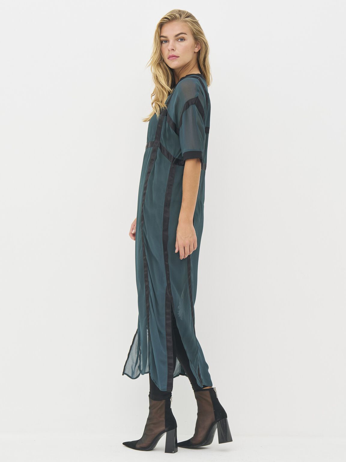 Nü, Billie Dress
