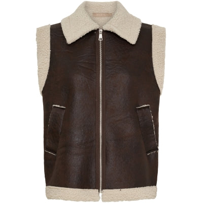 Marta, Valley Vest