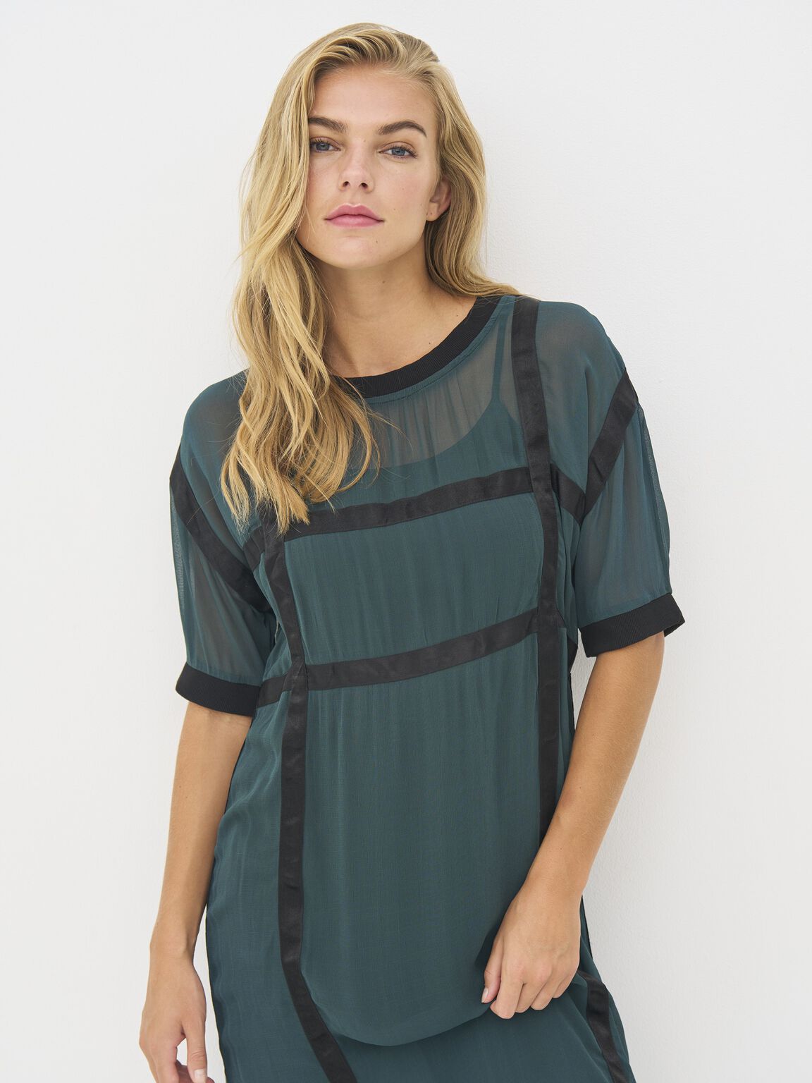 Nü, Billie Dress