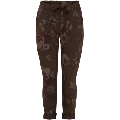 Marta, Bodil Pant