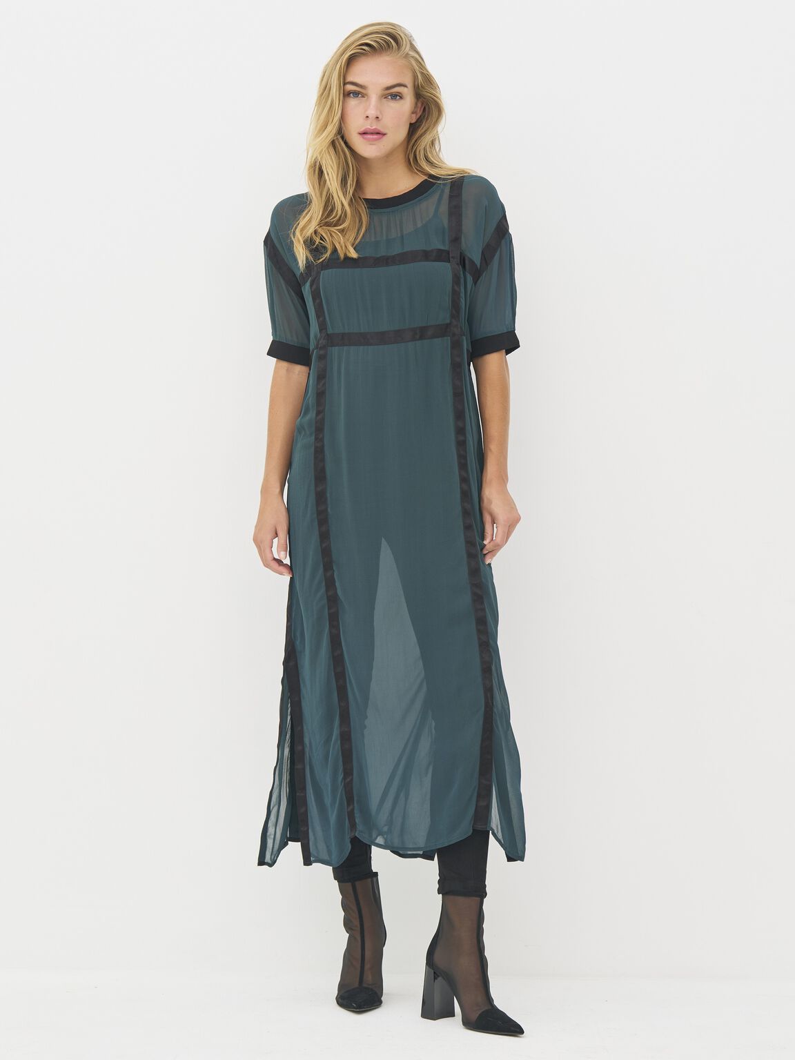 Nü, Billie Dress