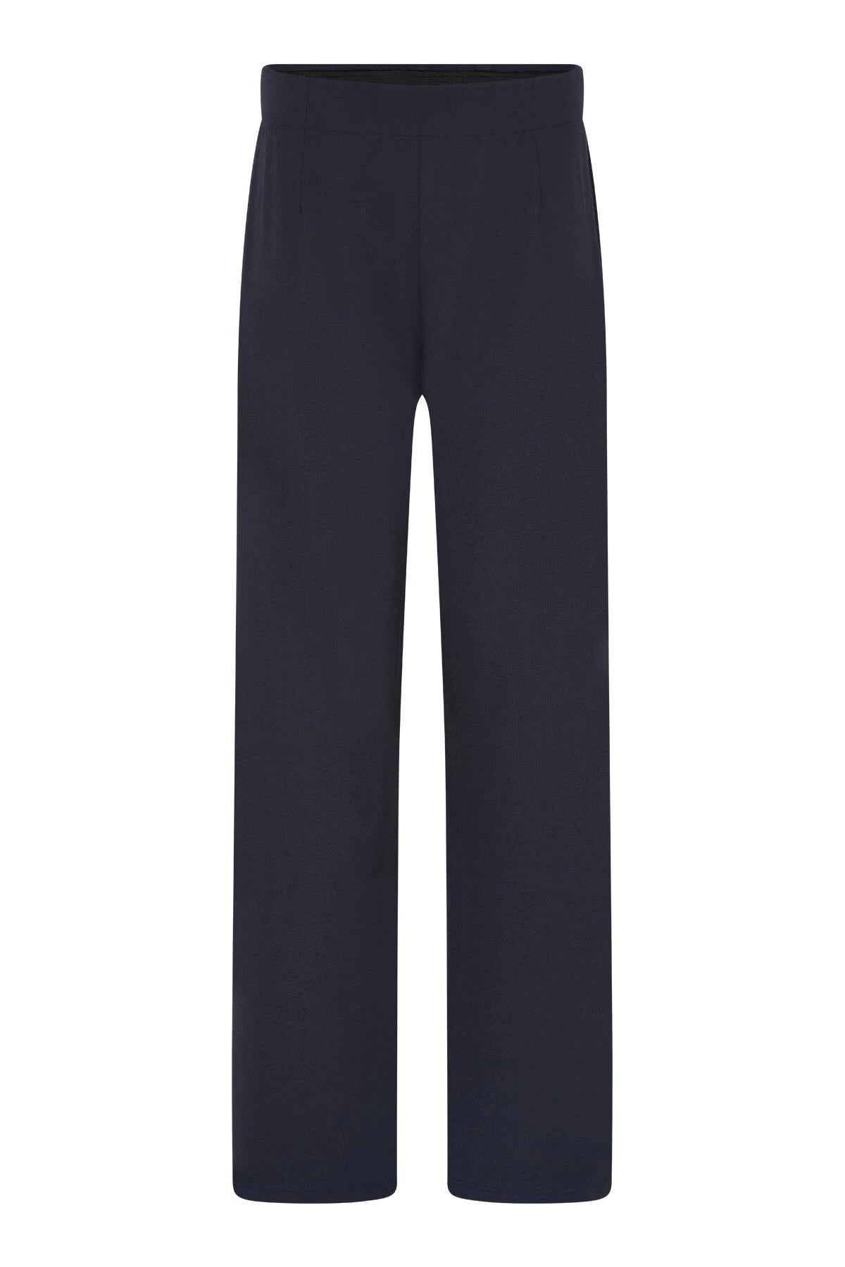 In Front, Isabel Pant
