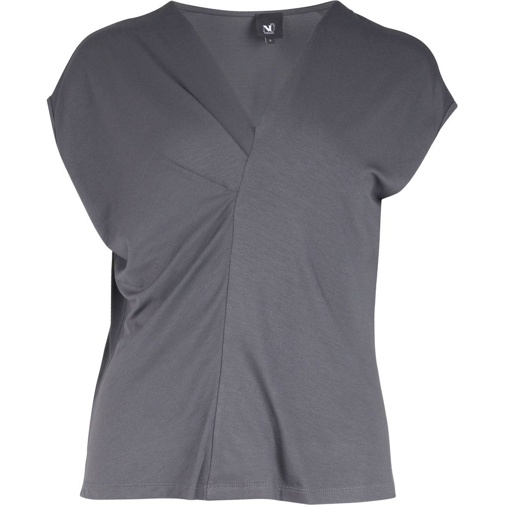 NÛ, Yasmi Tee V-neck