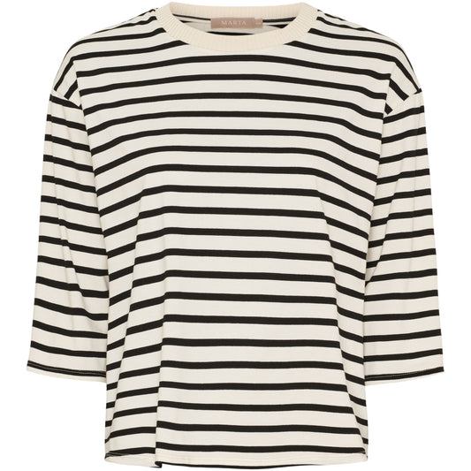 Marta, Beookly Tee