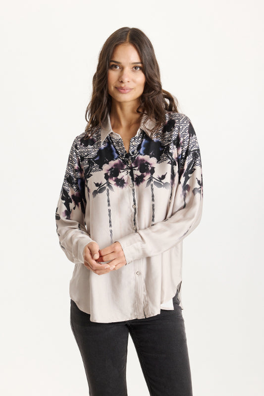 In Front, Sirene Shirt
