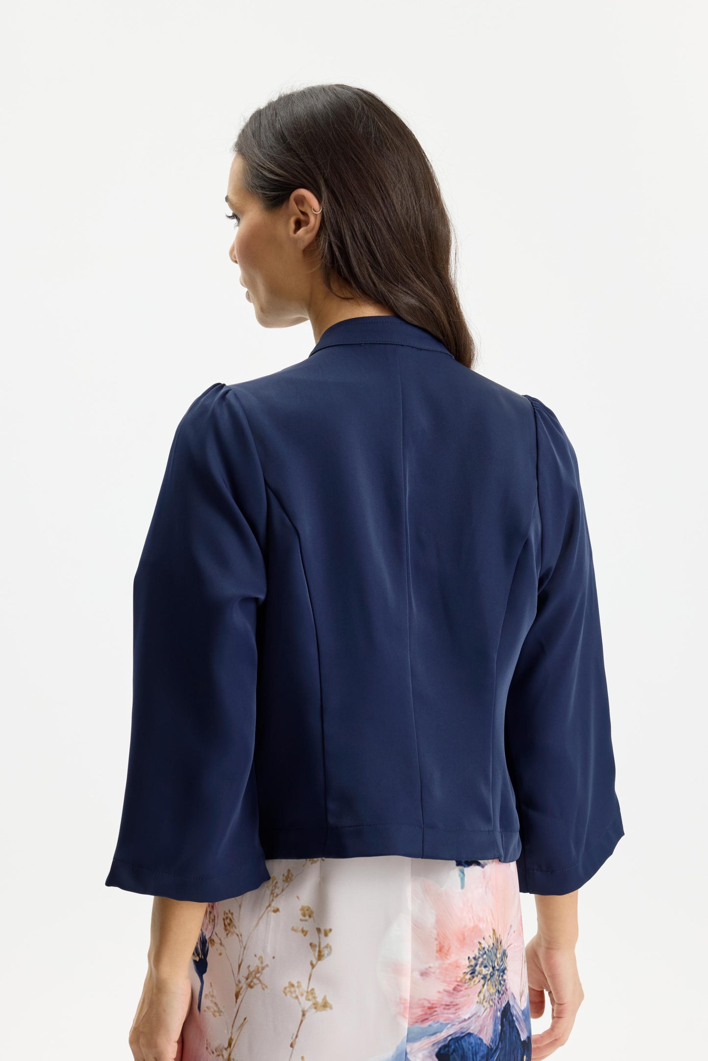 In Front, Lisa Jakke