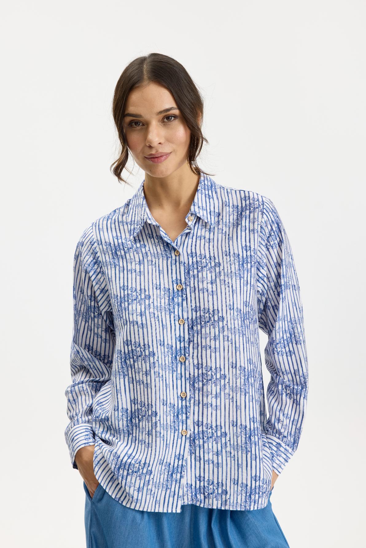 In Front, Victoria Skjorte