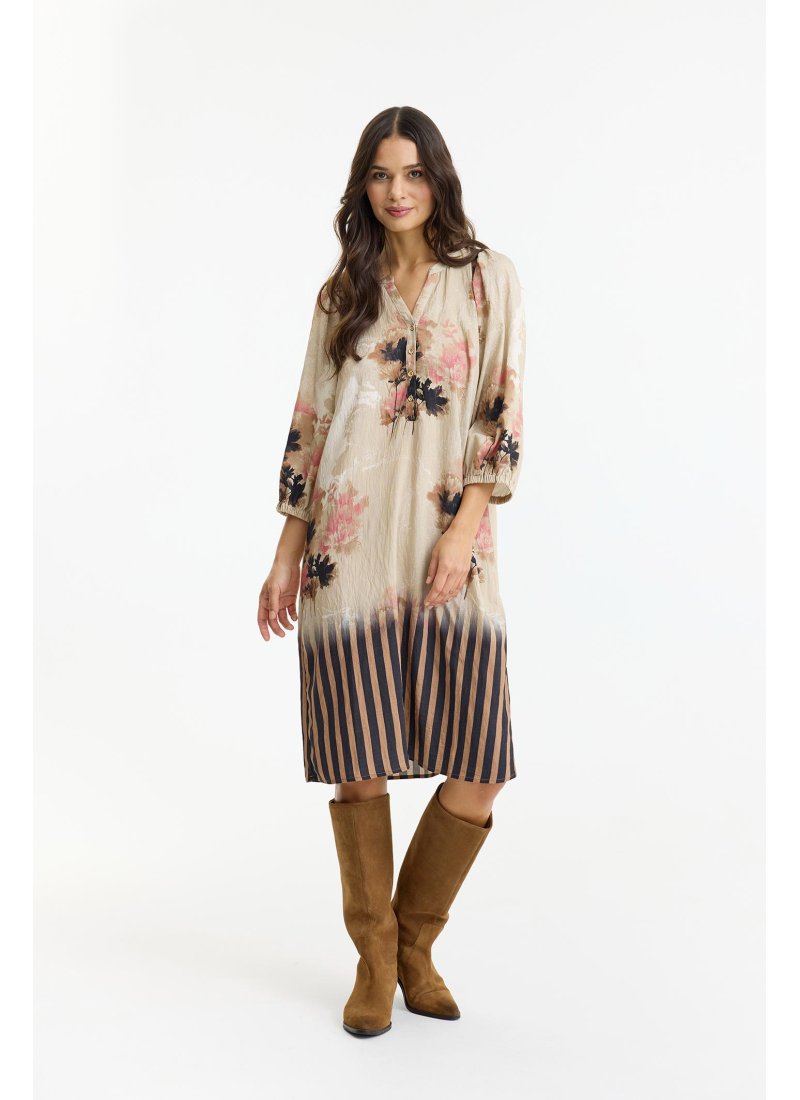 In Front, Berta Kjole