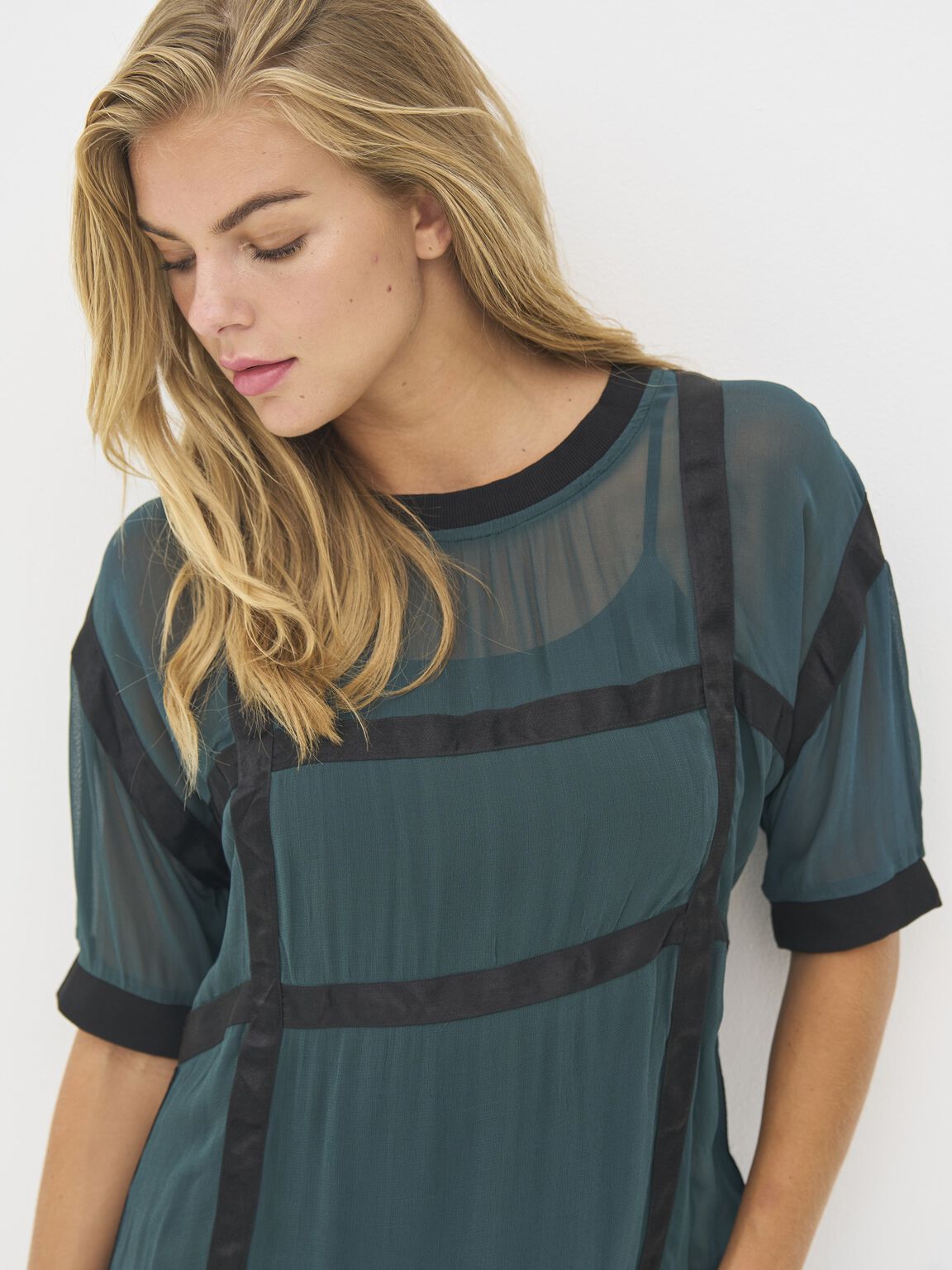 NÜ, Billie Blouse