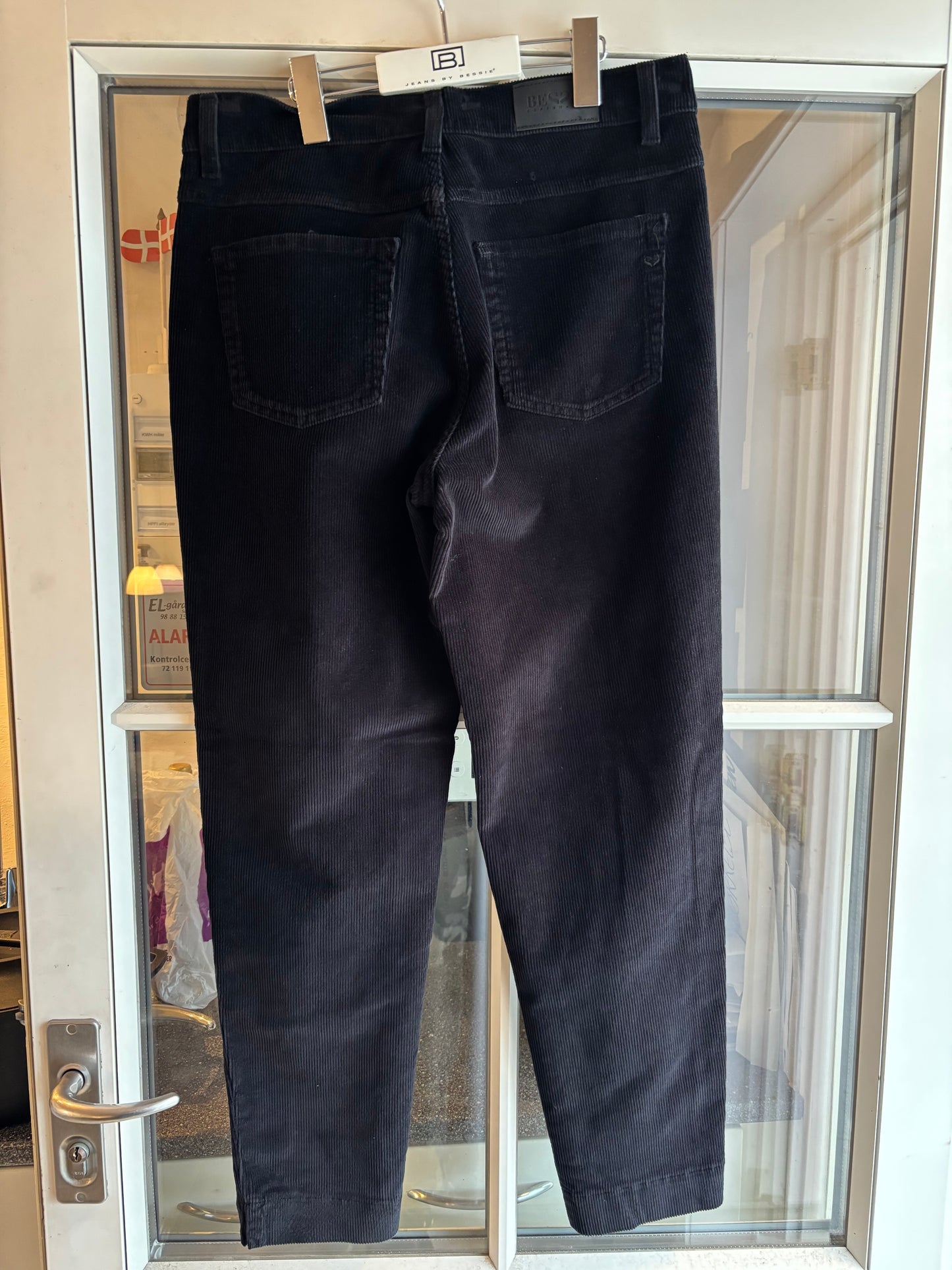 Bessie Copenhagen, Fløjlsbuks Light-FL