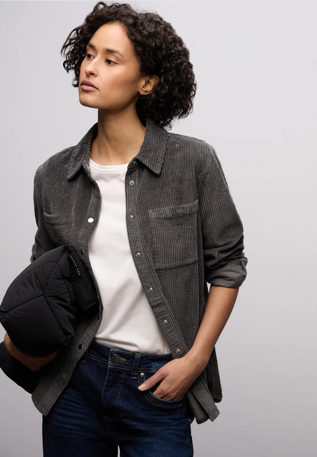 Street One, Fløjelsskjorte