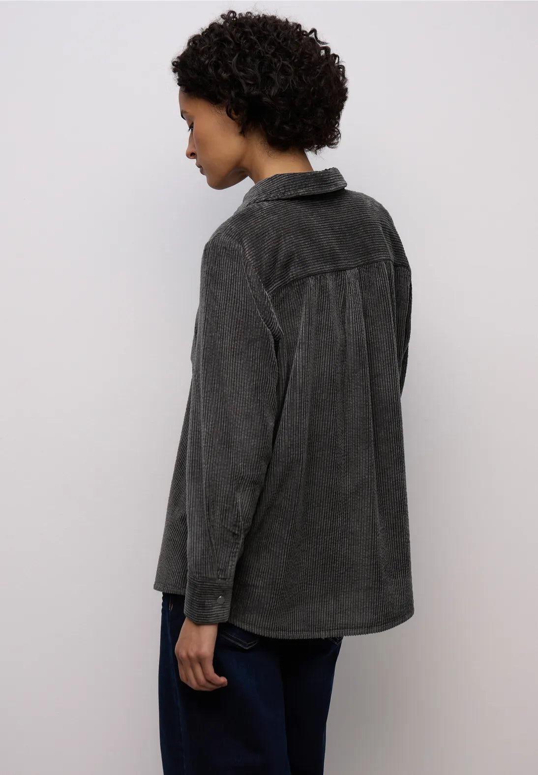 Street One, Fløjelsskjorte