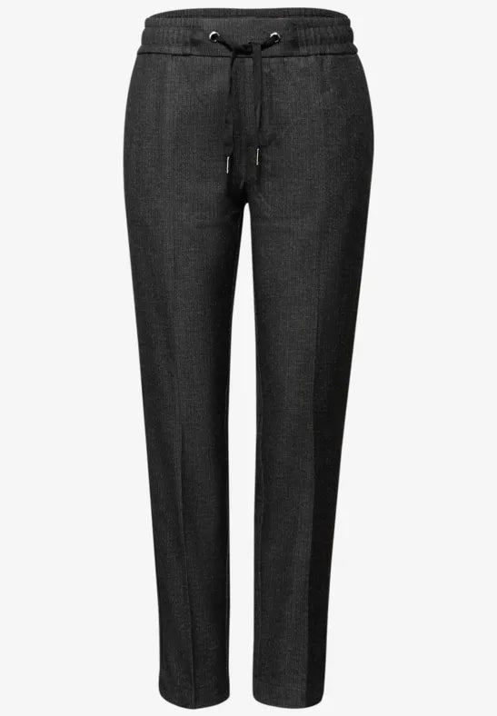 Street One, Bonny Buks