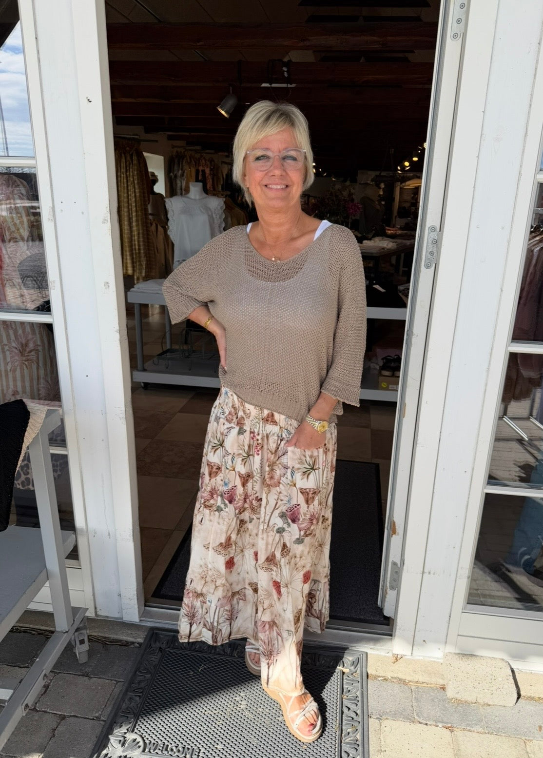 Marta, Princess Nederdel, XPA5021, beige er i restordre, men du kan bestille og den leveres i uge 25