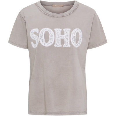 Marta, Belina T-shirt