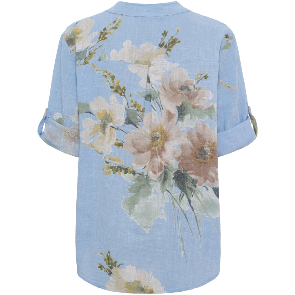 Marta, Nadira Bluse