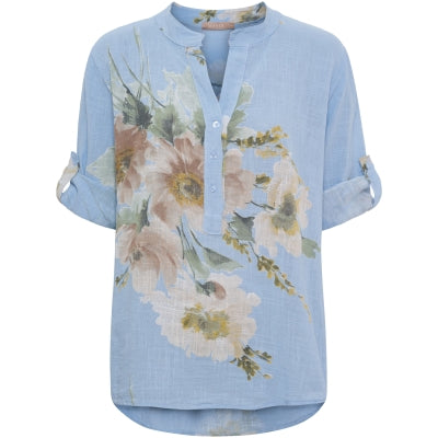 Marta, Nadira Bluse